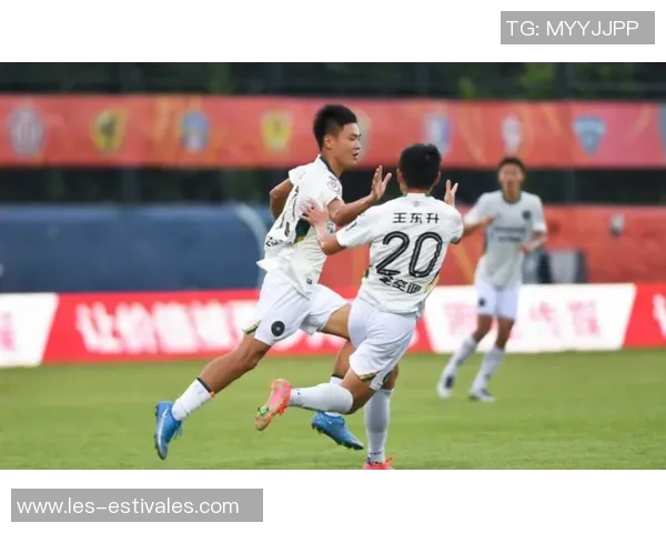 武汉羽毛球队以74分领跑世界锦标赛积分榜展现强劲实力