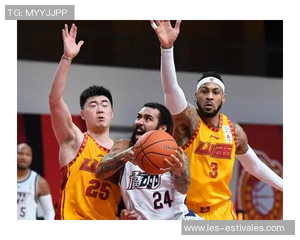 深圳乒乓球队以83分稳居精英赛积分榜首位展现强劲实力 深圳乒乓球队以83分稳居精英赛积分榜首位展现强劲实力