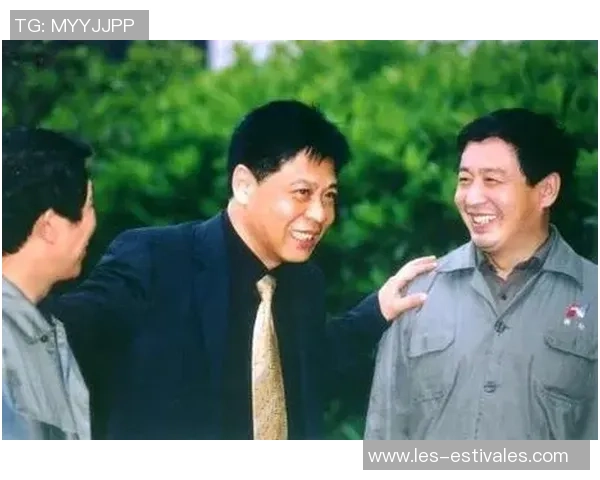 深圳足球队的崛起之路:邀请赛中的奋斗与荣耀 深圳足球队的崛起之路:邀请赛中的奋斗与荣耀