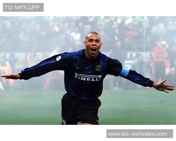 足球明星罗纳尔多与迪尼奥的传奇对决与友谊背后的故事 足球明星罗纳尔多与迪尼奥的传奇对决与友谊背后的故事