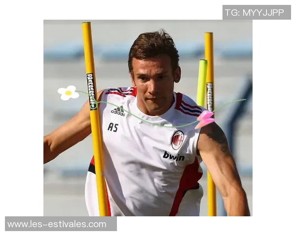 足球明星身着阿玛尼西装展现魅力风采引领时尚潮流 足球明星身着阿玛尼西装展现魅力风采引领时尚潮流